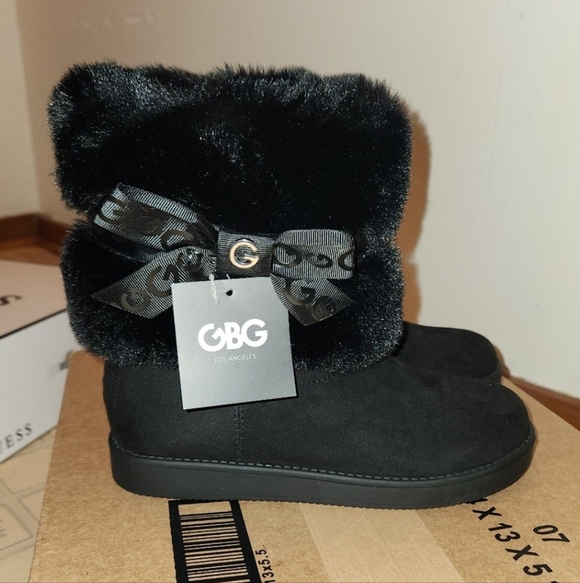 GBG Los Angeles Shoes - GBG Los Angeles Black Fur Boots with Bow
